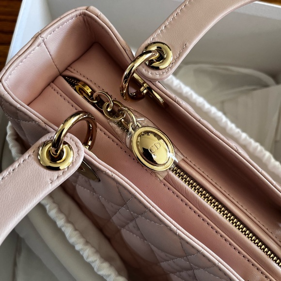 100% AUTH Brand New Lady Dior Lamb skin - Picture 9 of 11